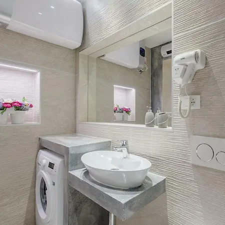 Apartman Luxury Studio Petra In 400 Year Old Stone House Split