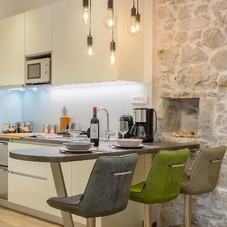 Luxury Studio Petra In 400 Year Old Stone House